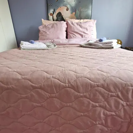 Beautiful And Romantic 2 Bedroom On The Island Aeroe