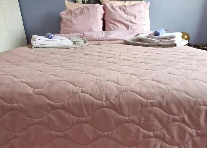 Beautiful And Romantic 2 Bedroom On The Island Aeroe